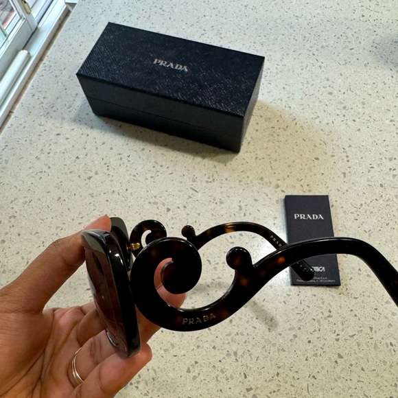 Prada Sunglasses Baroque Swirl Brown Square - Picture 1 of 5